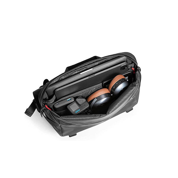 Hover Tomtoc Explorer T21 Laptop Sling Bag 14 Inch